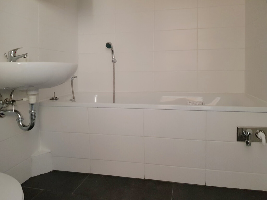 Richard-Paulick-Straße 10, 06124 Halle (Saale)