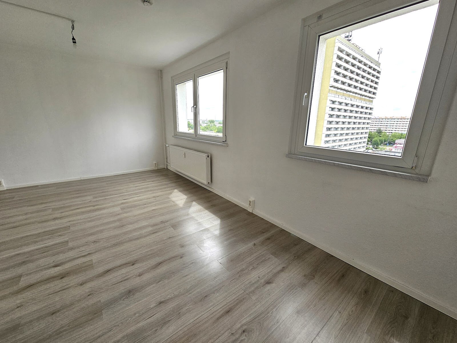 Albert-Einstein-Straße 18, 06122 Halle (Saale)