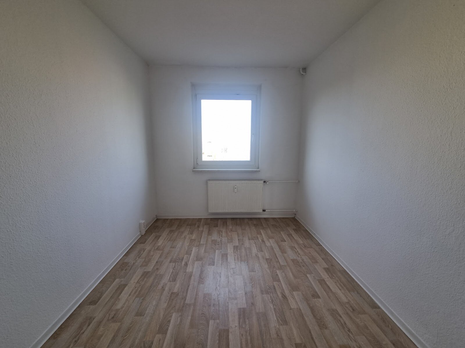 Bruno-Taut-Ring 166, 39130 Magdeburg