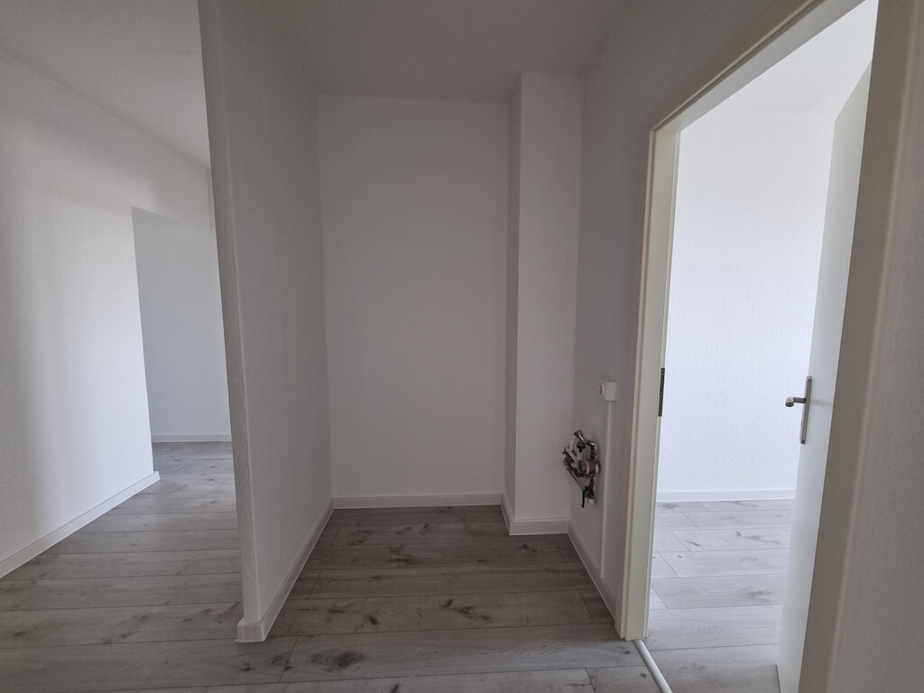 Bruno-Taut-Ring 166, 39130 Magdeburg