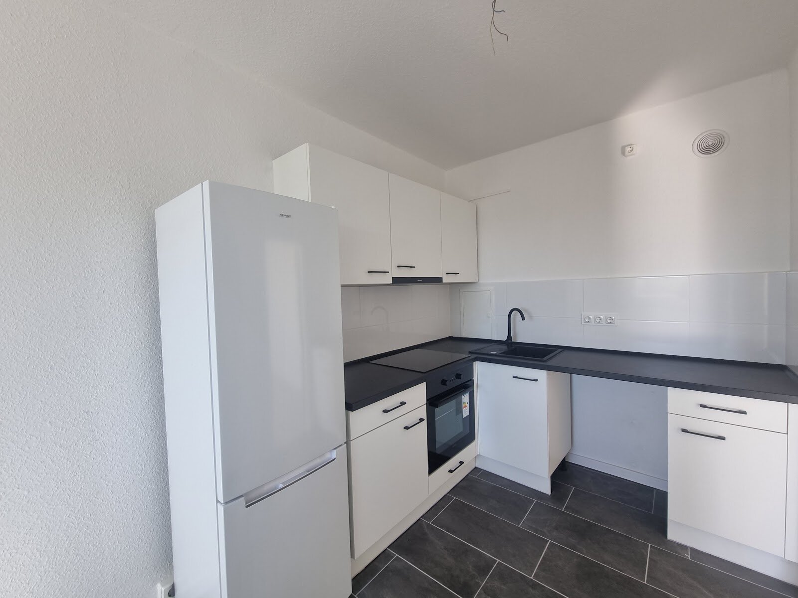 Bruno-Taut-Ring 167, 39130 Magdeburg