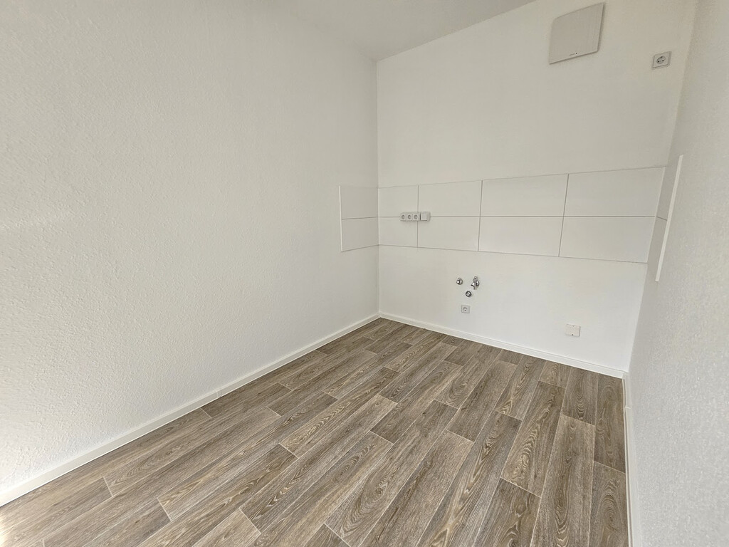 Jamboler Straße 8, 06130 Halle (Saale)